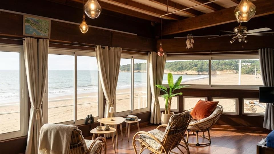 Beach apartment - Ocean sunset full view Apartment in Meschers-sur-Gironde