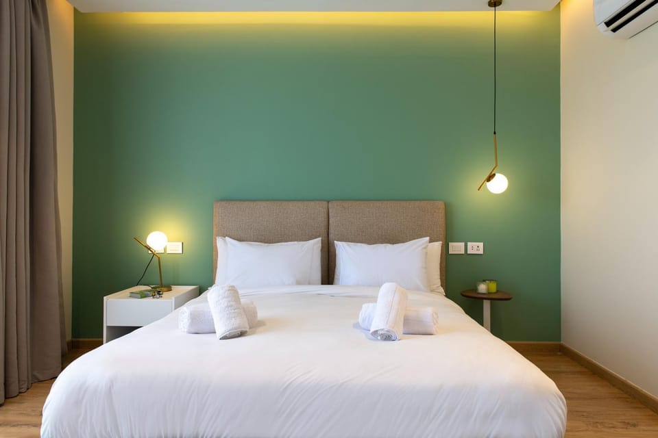 Bed, Bedroom, air conditioner