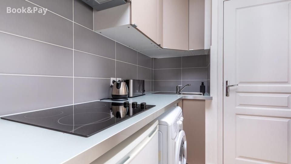 Nid d'amour Apartment in Paris