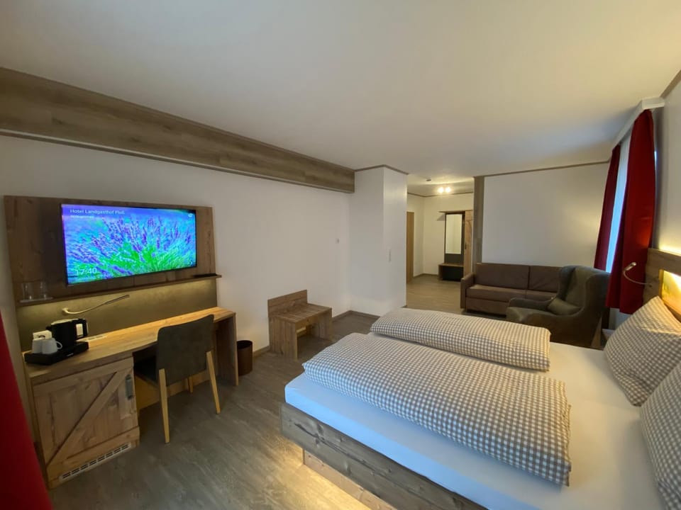 TV and multimedia, Coffee/tea facilities, Bedroom