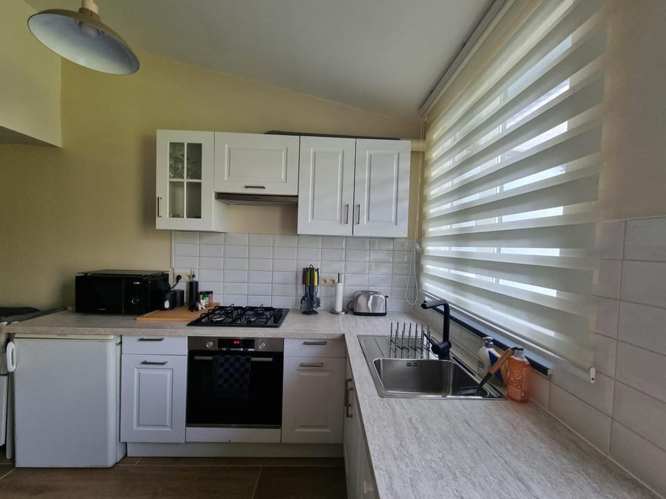 Studio Lillois Apartment in Wallonia, Belgium