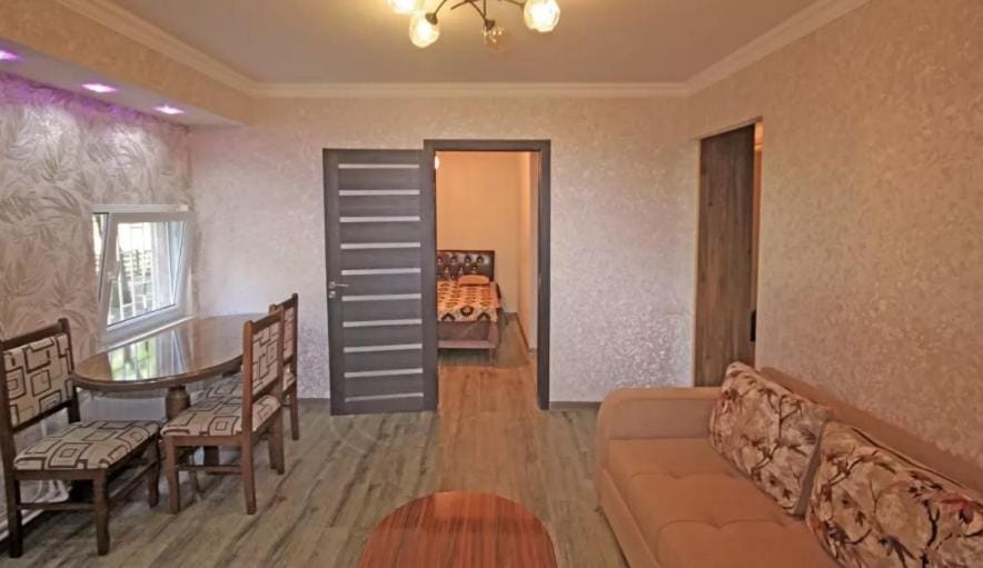 Nice and Sunny 1 room Studio Near City Center + Open Balcony Apartment in Yerevan