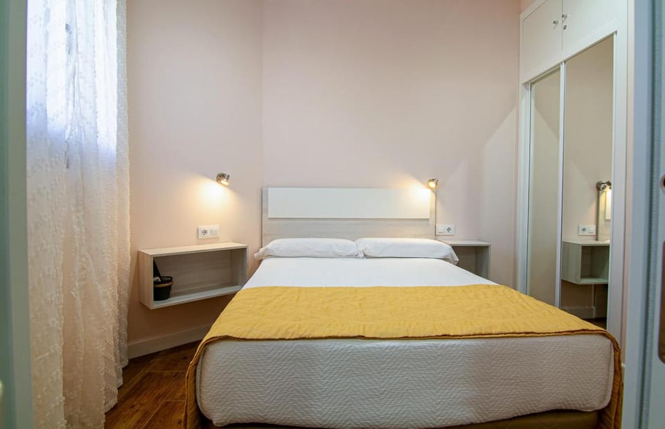 ALOJAMIENTOS TAJO INTERNACIONAL Bed and Breakfast in Extremadura, Spain