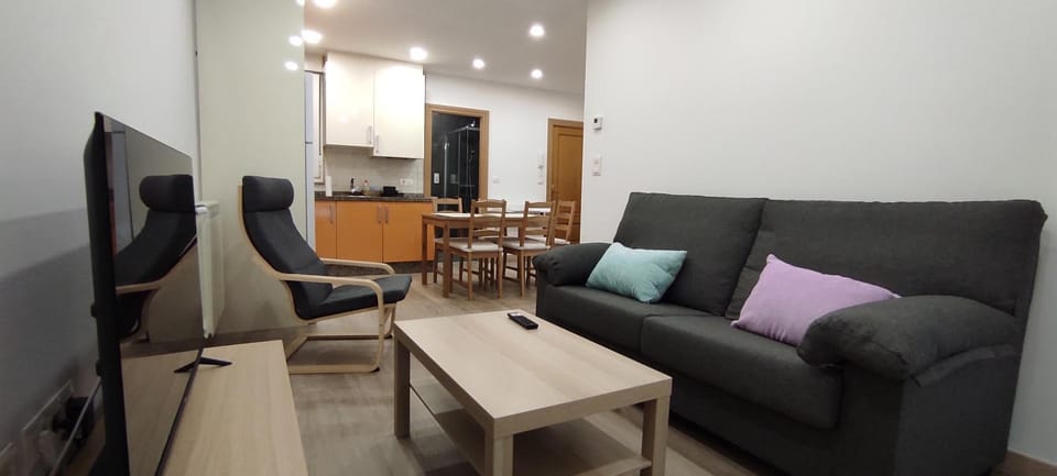 TV and multimedia, Kitchen or kitchenette, Living room, Dining area, minibar