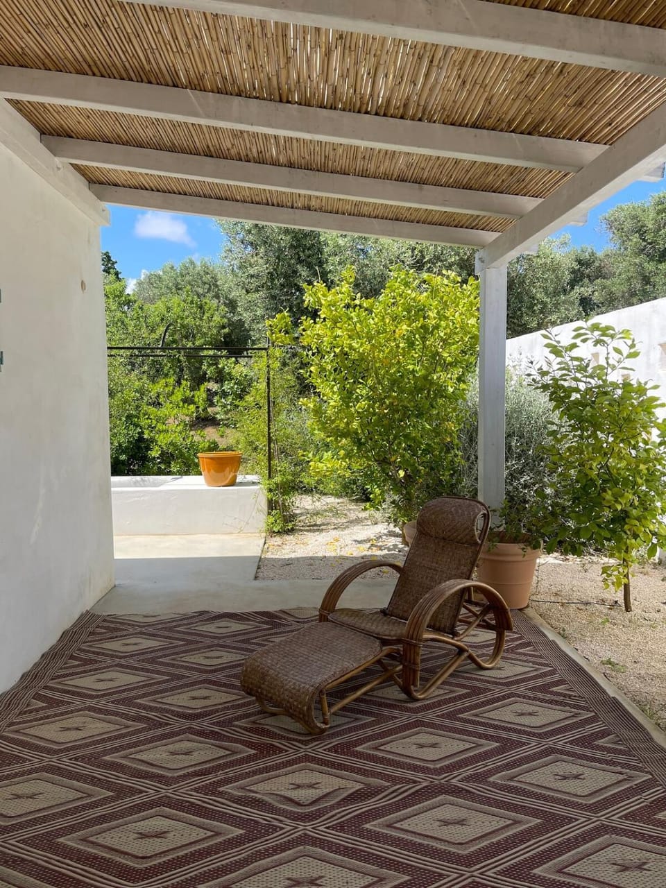 Patio, Garden, Seating area, Garden view, sunbed