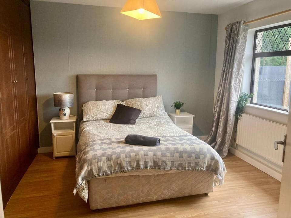 Bedroom, locker, wardrobe