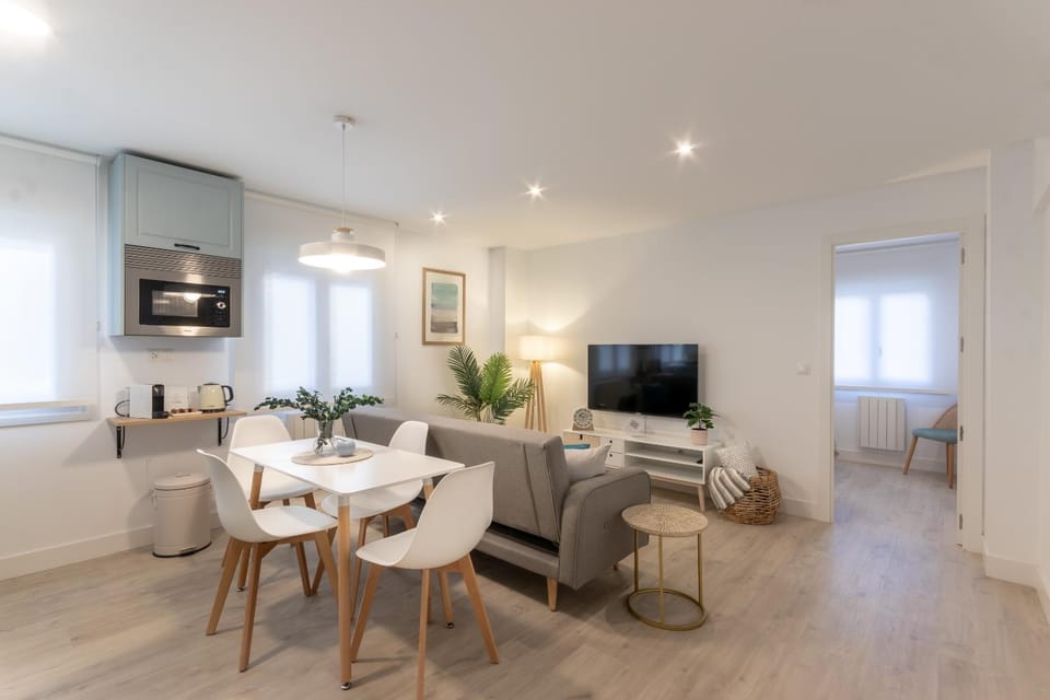 TV and multimedia, Dining area
