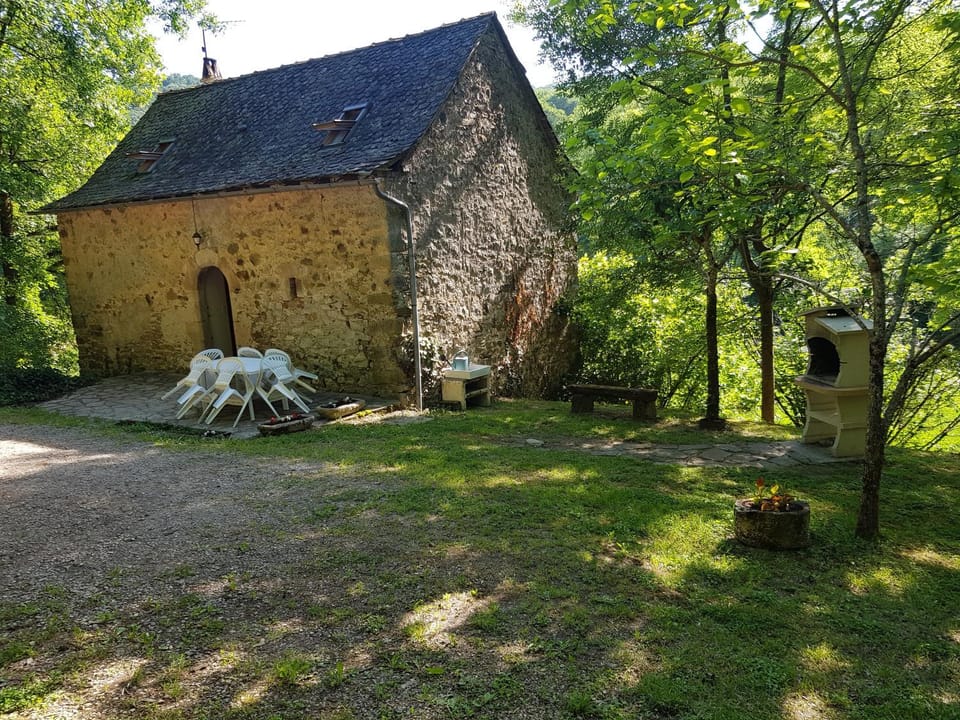 Patio, BBQ facilities, Garden