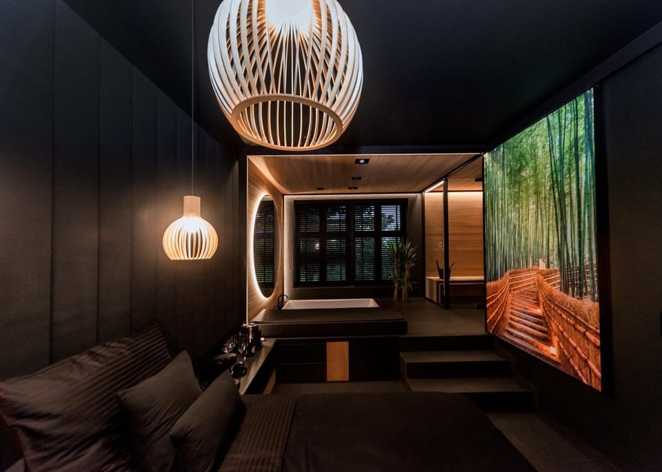 Eclipse Gold Room Apartment in Poland