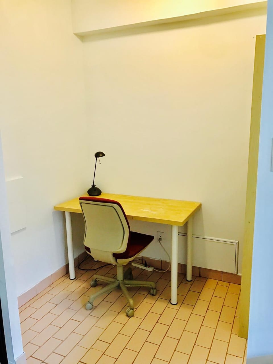 Stylish Montreal Apartment: Comfortable Stay in the Golden Square Mile Apartment in Montreal
