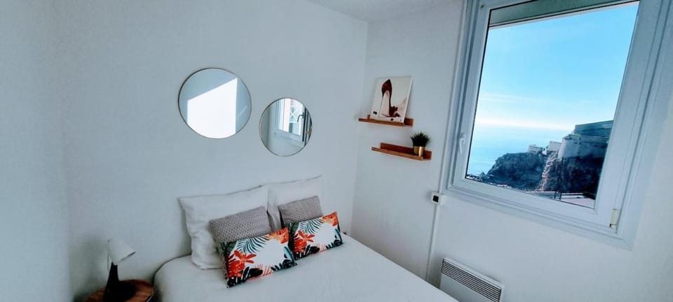 LE MARTY 53 Un Balcon sur la Mer Centre Historique Apartment in Occitanie