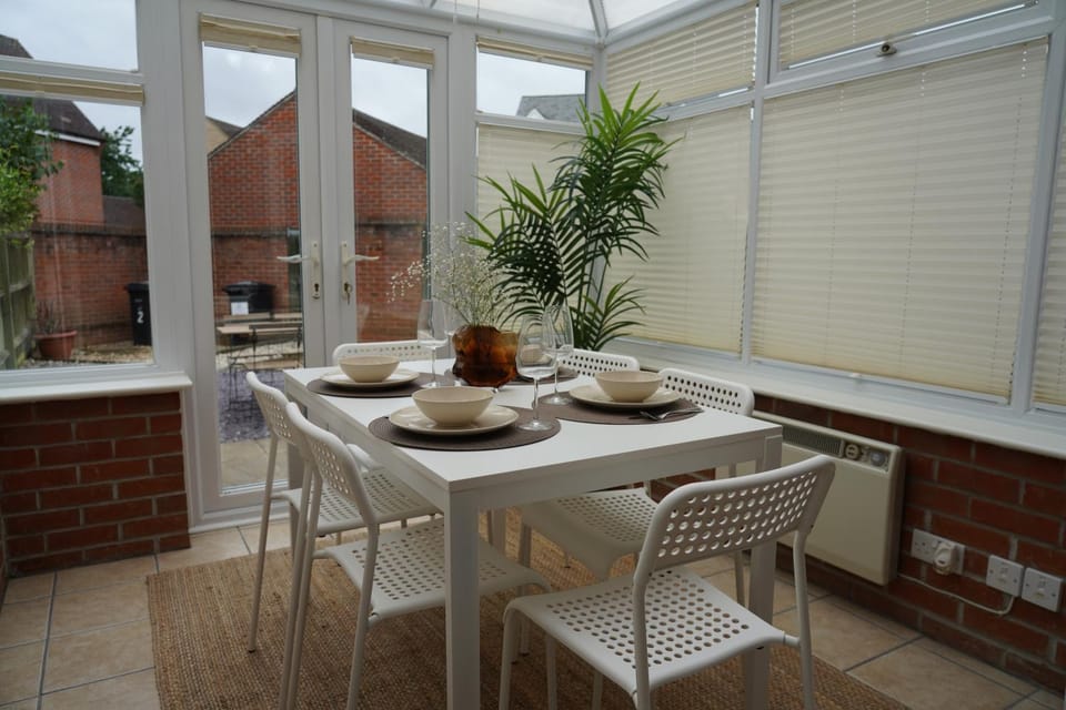 Spacious 5 Bed in Oxfordshire House in Oxford