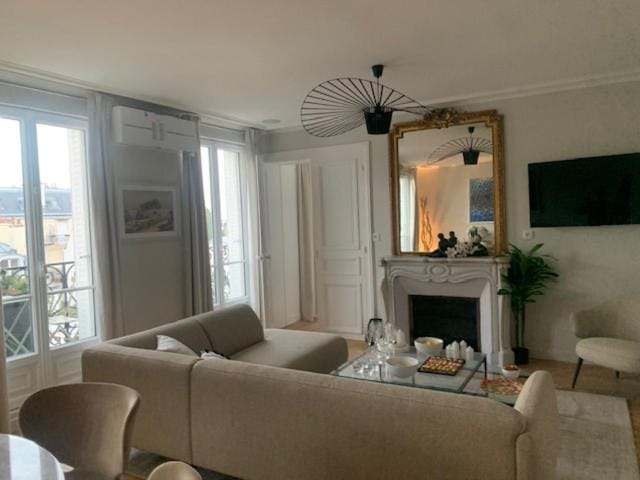 Le Ciel de Paris - Montparnasse & Jardin du Luxembourg Bed and Breakfast in Paris