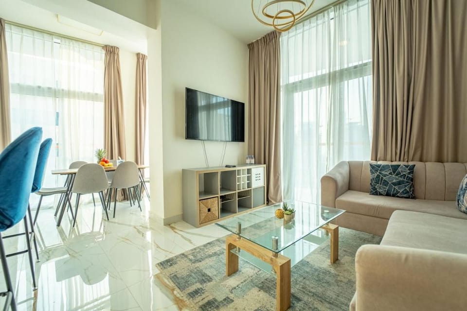 AWS Holiday Homes - Luxurious 2BR in Business Bay Apartment in Dubai