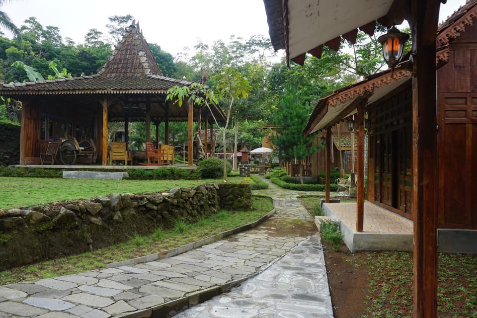 Le Desa Resort Syariah Country House in Indonesia