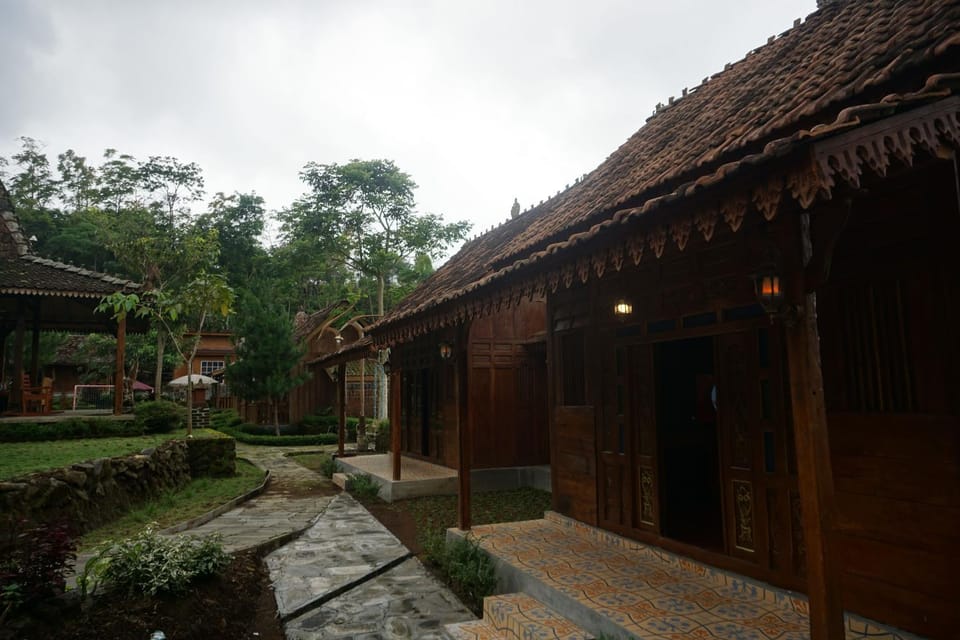 Le Desa Resort Syariah Country House in Indonesia