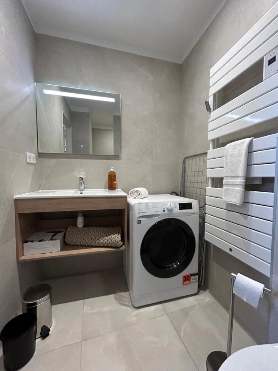 Bathroom, towels, washing machine, dryer