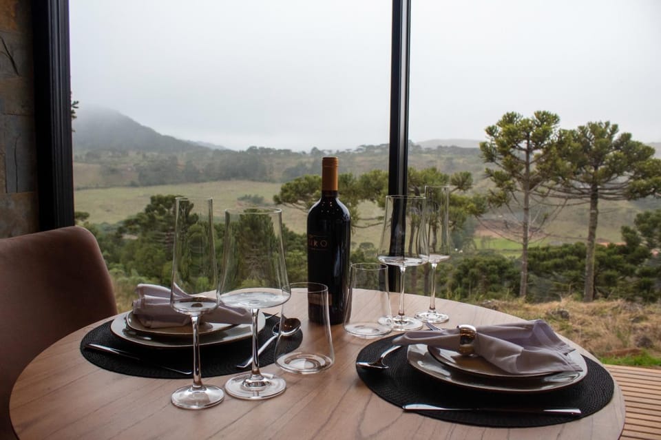 Dining area, Mountain view