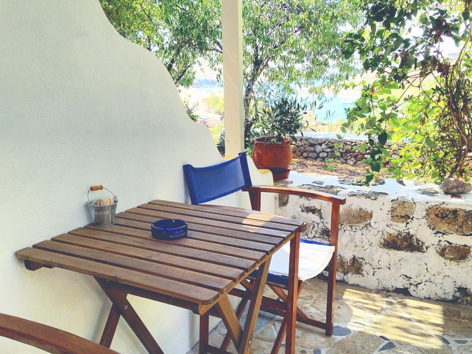 Day, View (from property/room), Balcony/Terrace, Seating area, Dining area