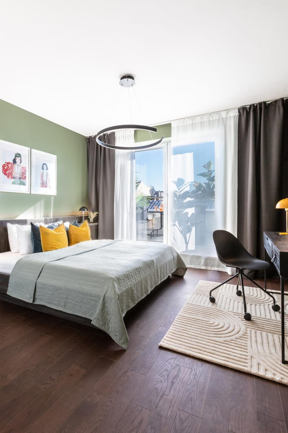 Bed, Balcony/Terrace, Seating area, Bedroom