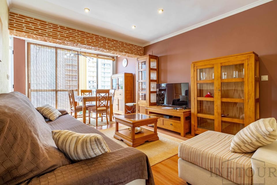 Communal lounge/ TV room, Living room, Dining area