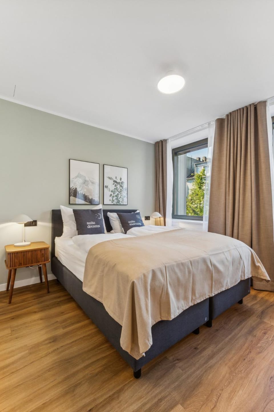 Bed, Bedroom