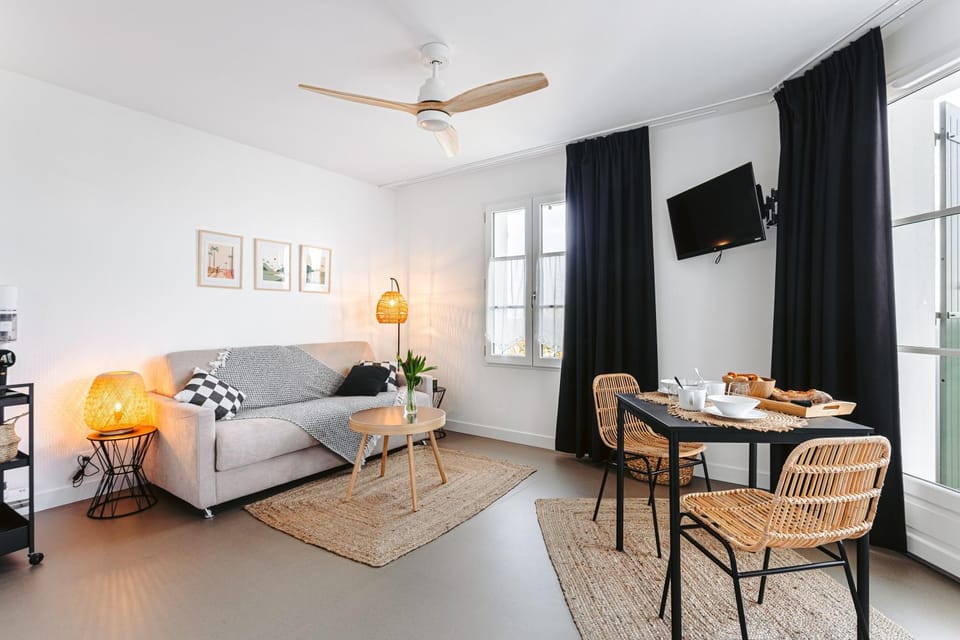 Property building, Living room