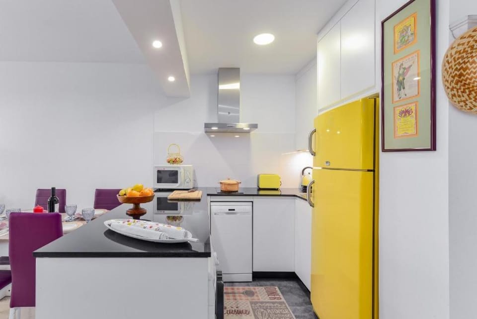 Kitchen or kitchenette, minibar, pet friendly, stove