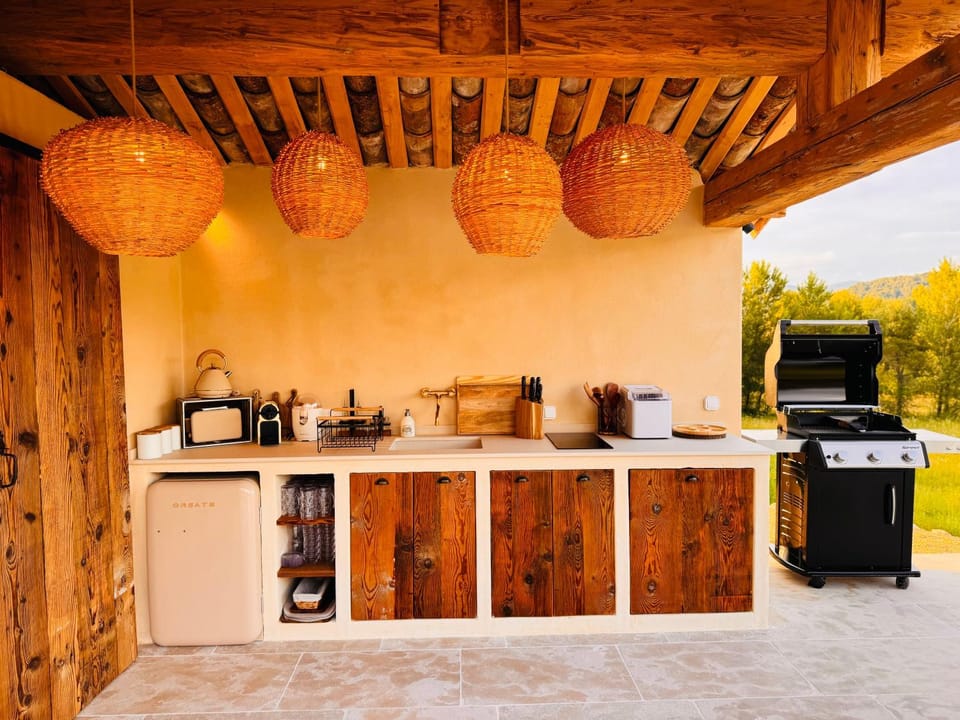 Mas des Anges - Bastide de 5 chambres avec piscine House in Malaucène