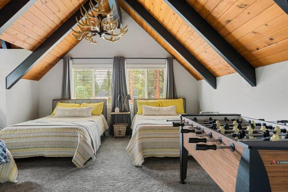 Brunos Bungalow House in Big Bear