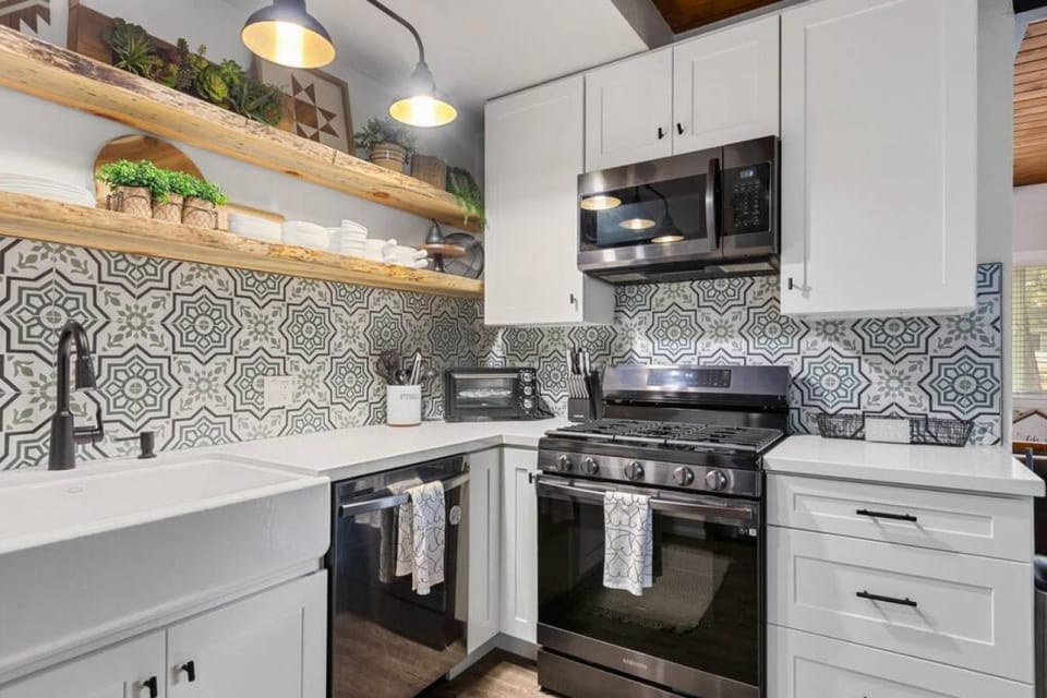 Brunos Bungalow House in Big Bear