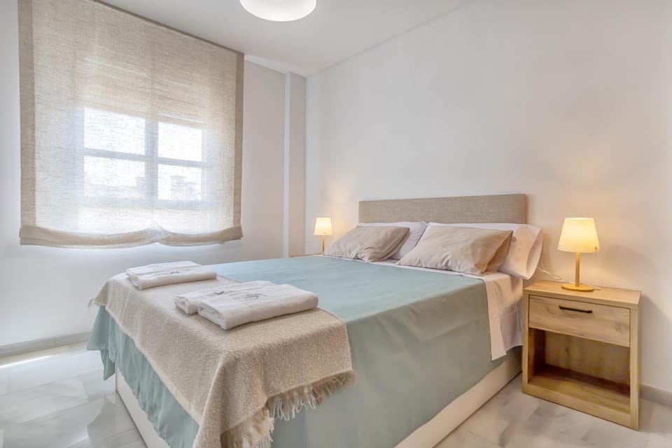 Bed, Bedroom, heating, towels, air conditioner