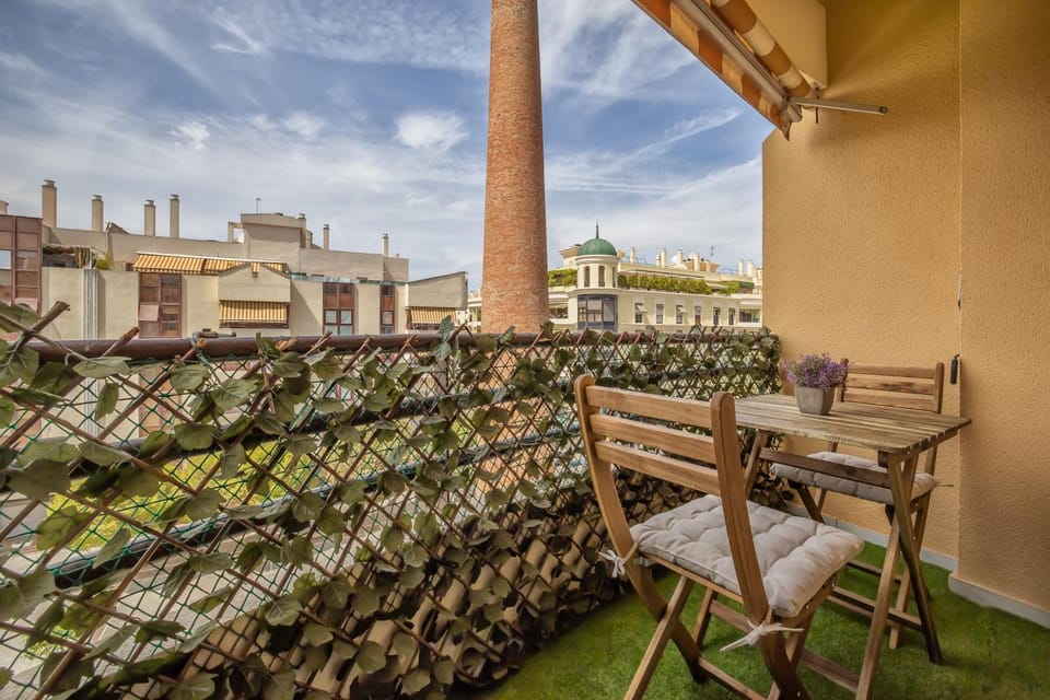 Day, View (from property/room), Balcony/Terrace, Landmark view