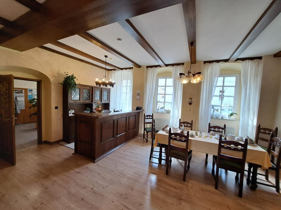 Restaurant/places to eat, Breakfast