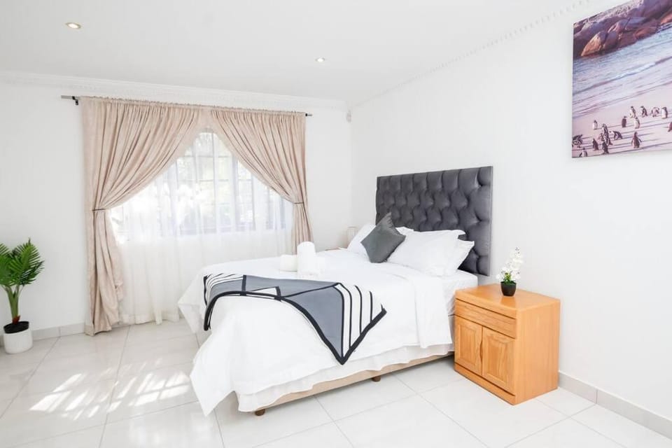 Tranquil cottage Apartment in Sandton