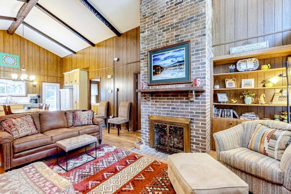 The B's Nest House in Lake Junaluska