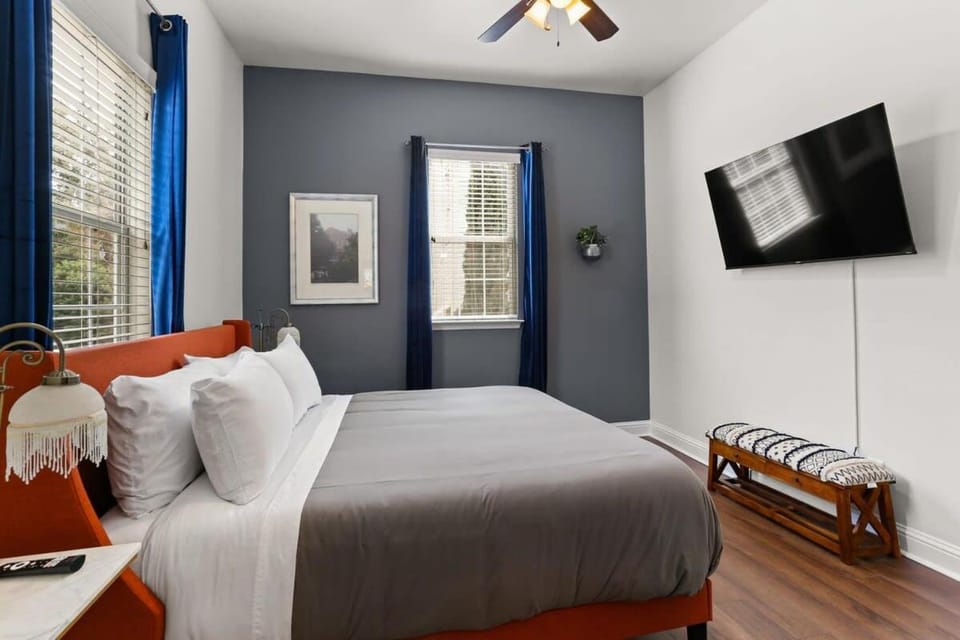 Garden District 3BD 2BA Parking Stylish & Unique House in New Orleans