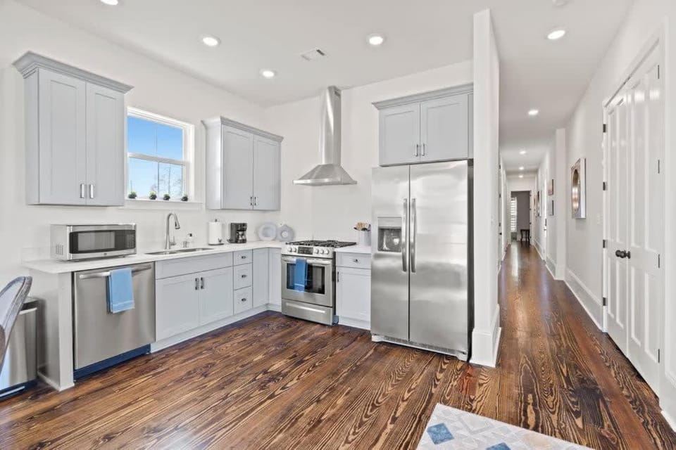 Luxury 4BD with Pool and off street parking House in New Orleans