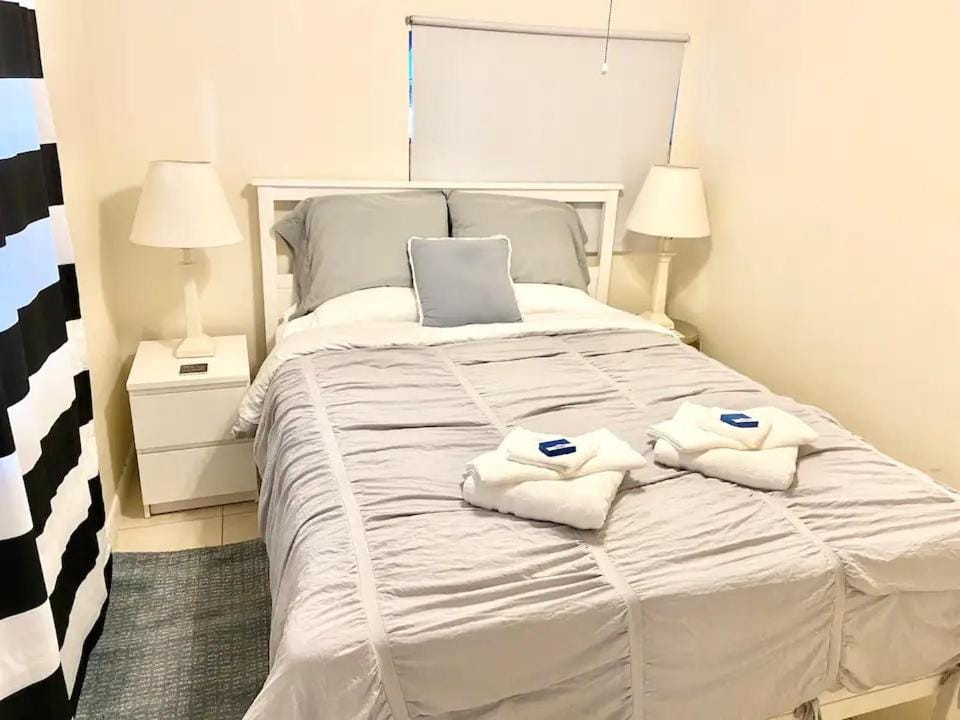 Cozy rooms in cute house, close to Miami airport - Free parking Vacation rental in Miami