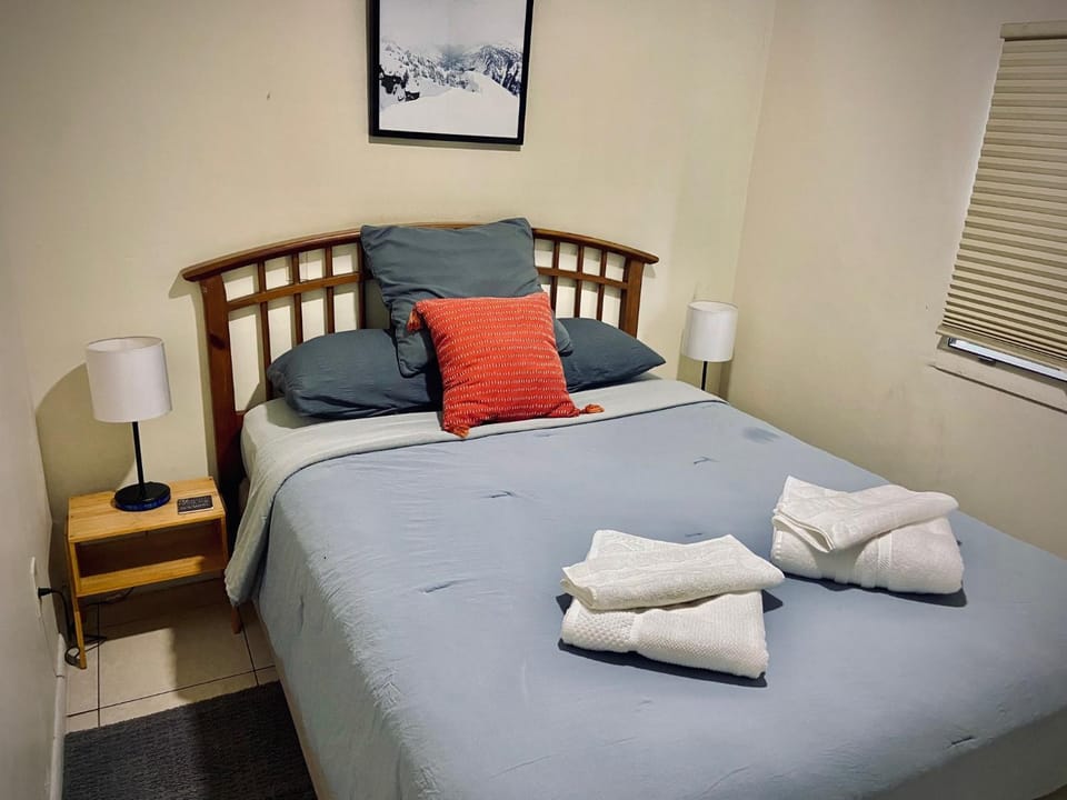 Cozy rooms in cute house, close to Miami airport - Free parking Vacation rental in Miami