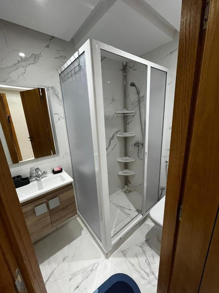 Shower, Bathroom