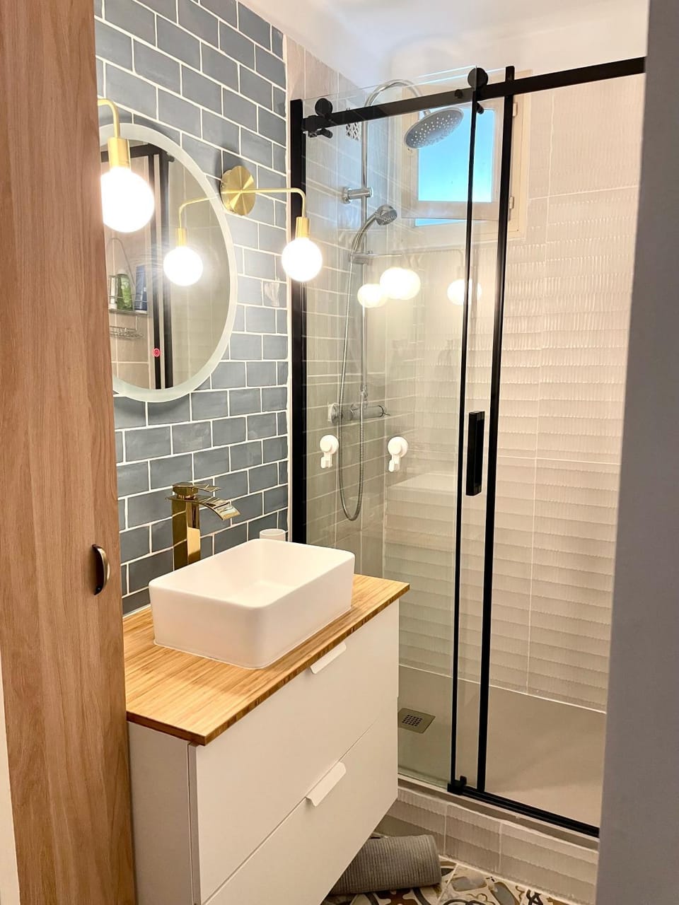 Shower, Bathroom