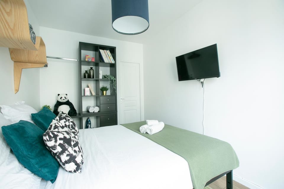 Charming 1 Bedroom Marais Hideaway - FB17A Apartment in Paris