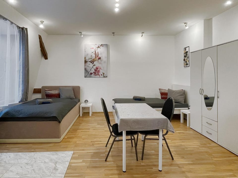 Photo of the whole room, Bedroom