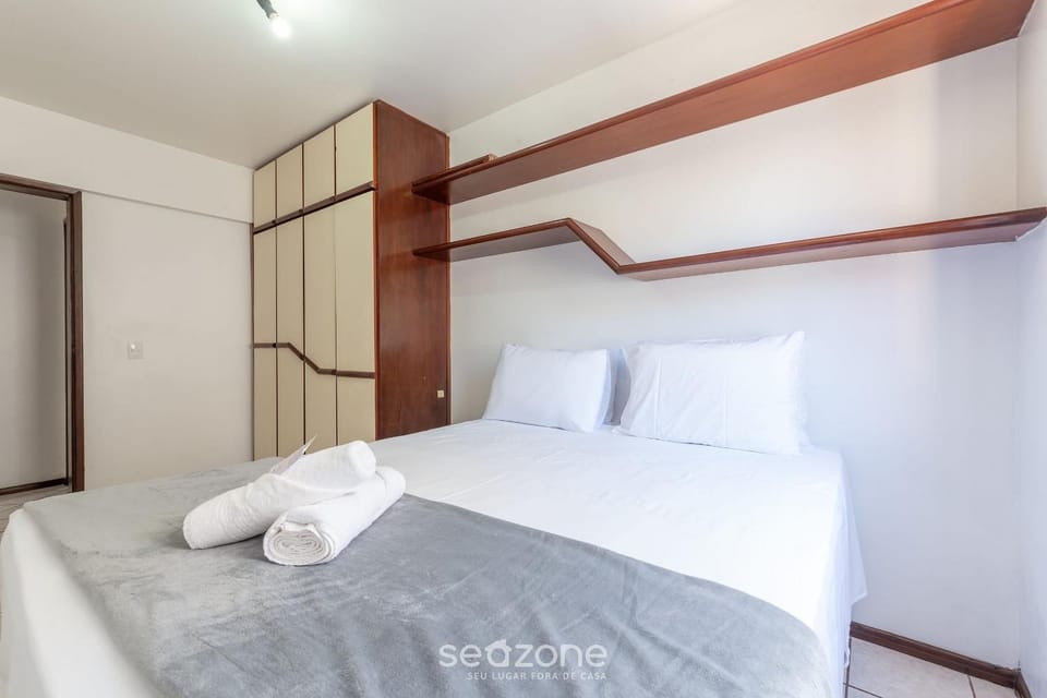 Apto bem localizado a 500mts da praia RHI206 Apartment in Florianopolis