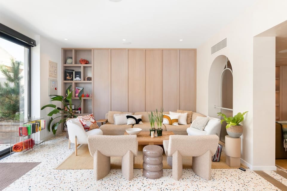 Lounge or bar, Seating area
