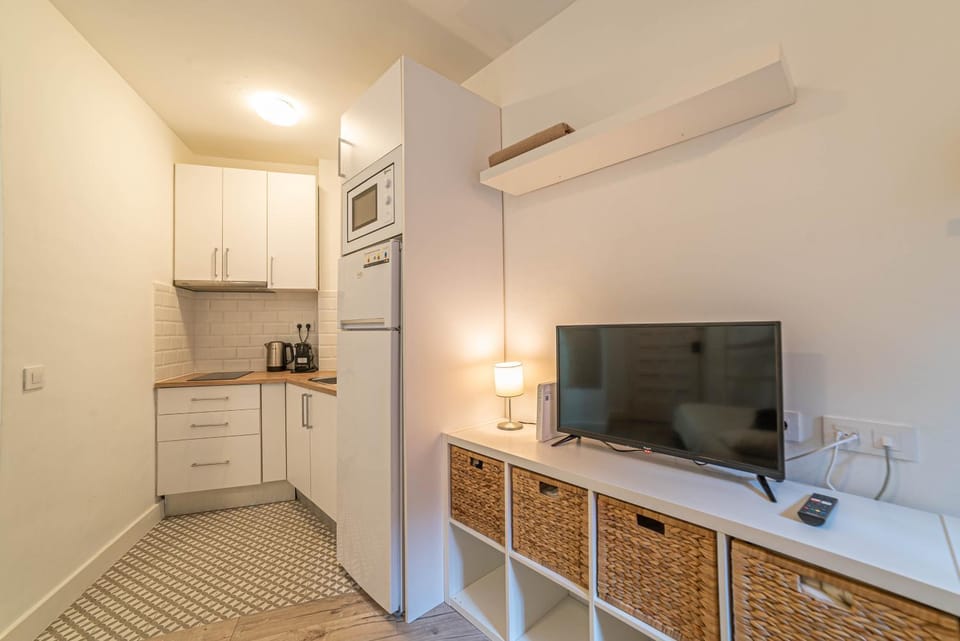 TV and multimedia, Kitchen or kitchenette