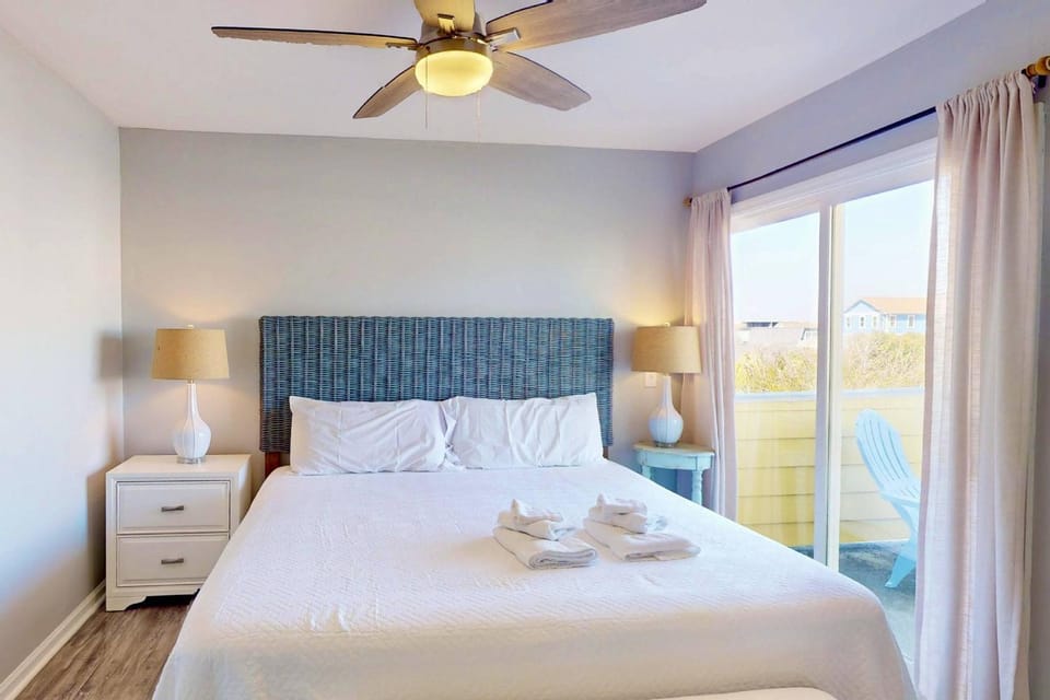 Pleasure Island Place House in Carolina Beach