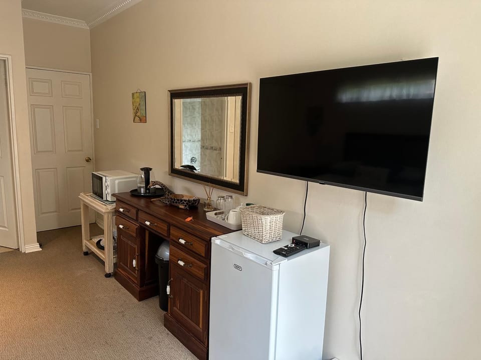 Clivia Guesthouse Bed and Breakfast in KwaZulu-Natal