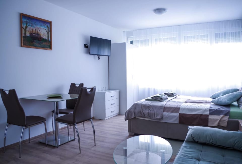 Living room, Bedroom